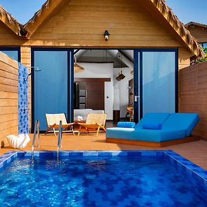 Pool One-Bedroom Beach Villa